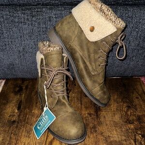 Cliffs by WHITE MOUNTAIN - Olive Green -Duena Women's Wide Width Ankle Boots